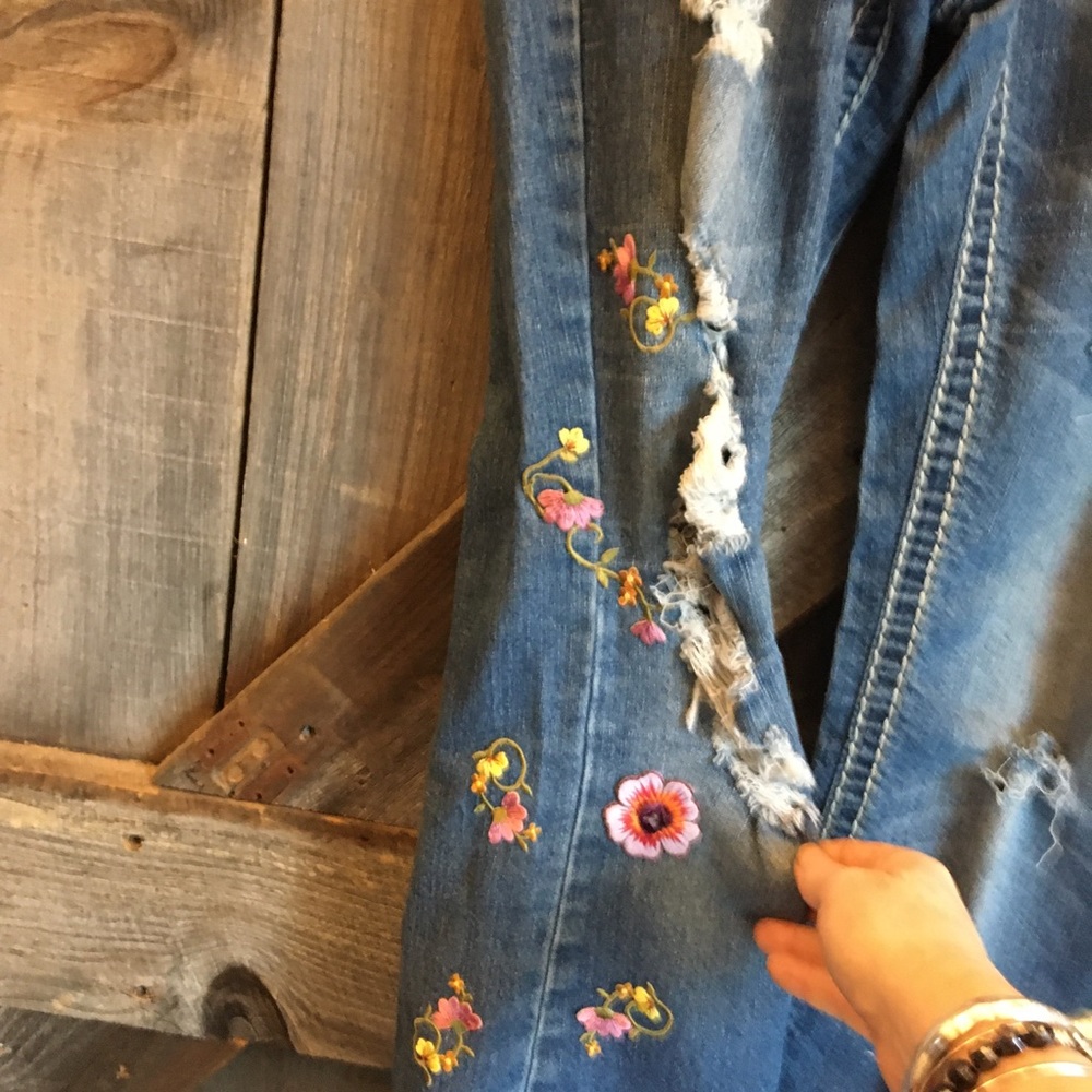 Jeans - Picture 7 of 8